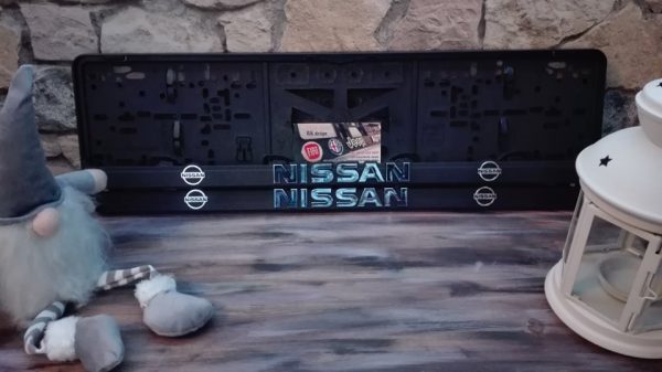 Nissan rendszámtábla tartó
